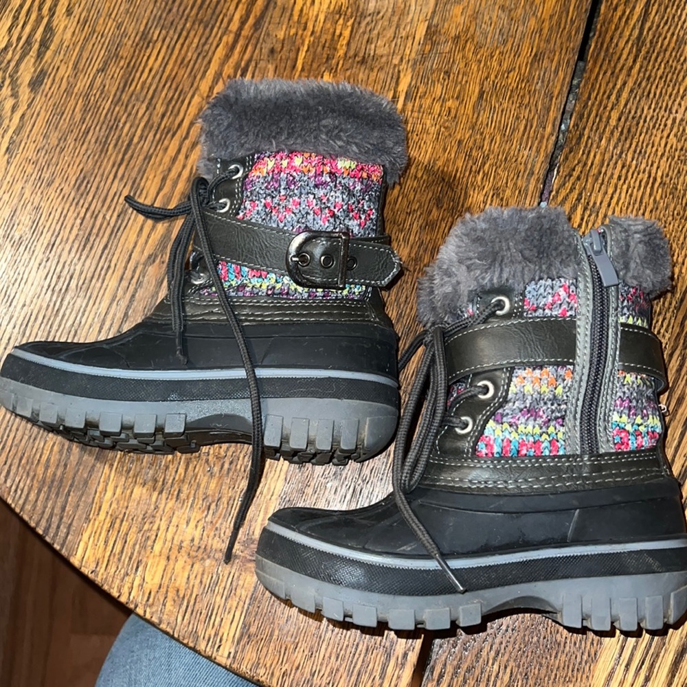 3m Thinsulate Kids Boots Size 9 Grey